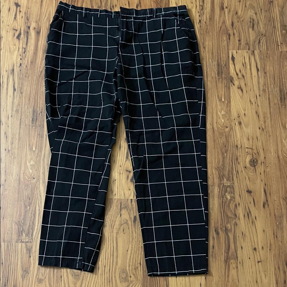 Women’s XL Black Checkered Pants